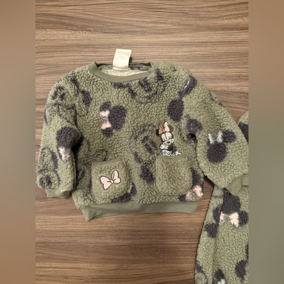 Disney Baby Minnie Mouse Green and Black Sherpa Kids Matching Set size 6/9M - Picture 4 of 5